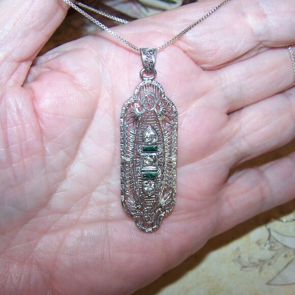 Art Deco Rhodium Plated Green/Clear Rhinestone Filigree Pendant - Picture 4 of 8